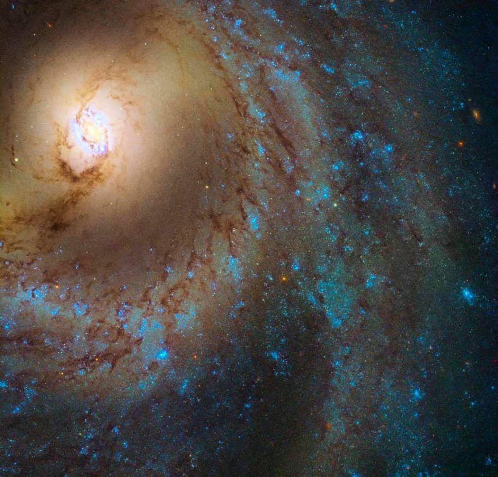 شگفت انگیز ترین عکس های کهکشان ها و آسمان